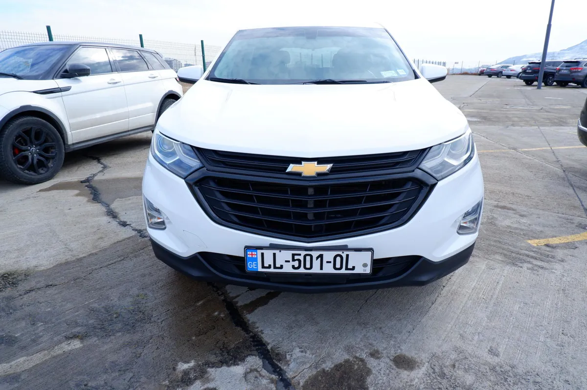 Chevrolet Equinox - фото 1