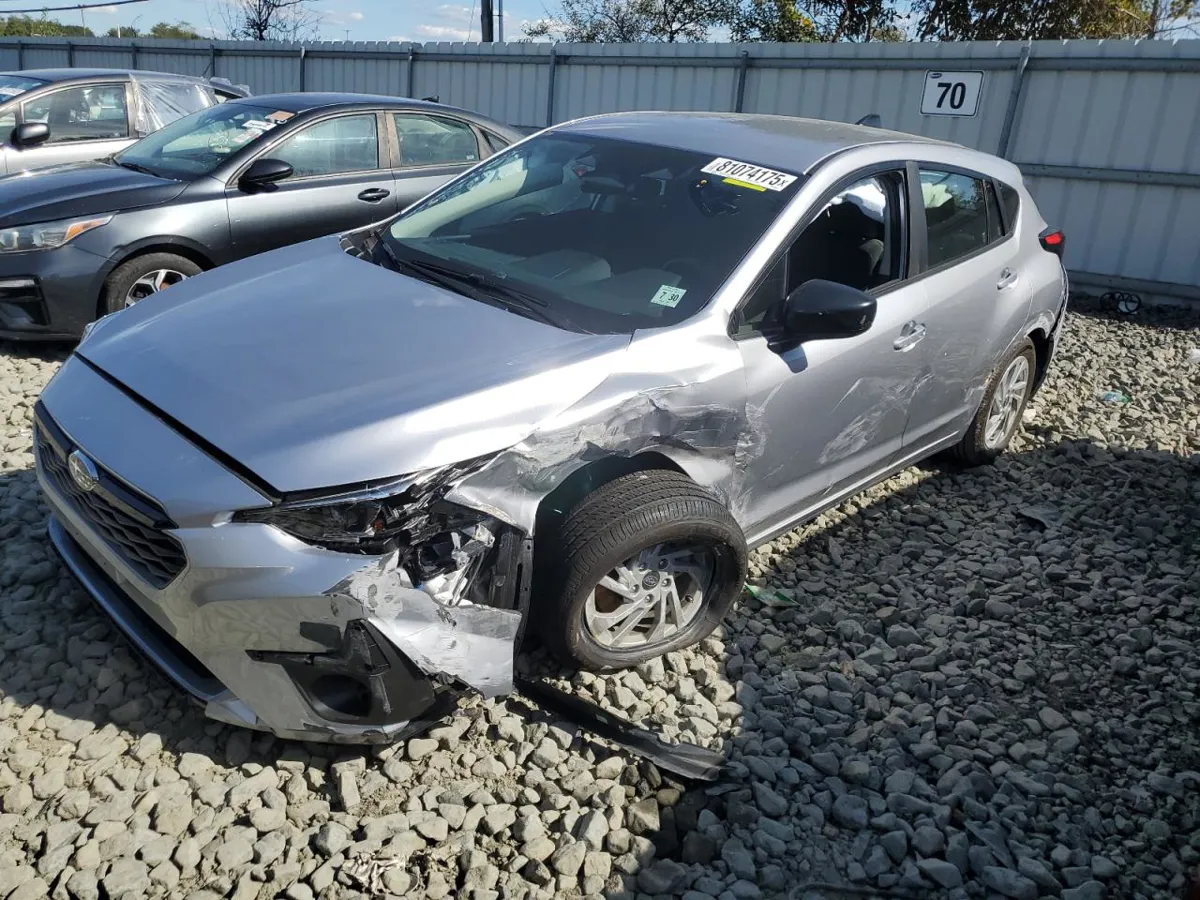 SUBARU IMPREZA - фото 1