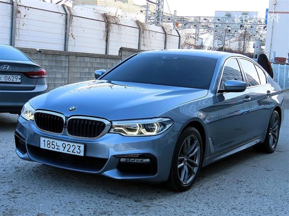 BMW 올뉴5시리즈 (G30) 520d xDrive M Sport Package Plus - фото 1
