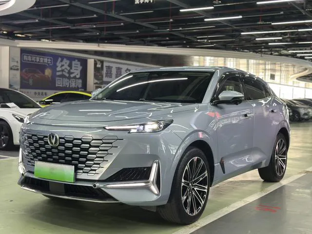 Changan UNI-K iDD - фото 1