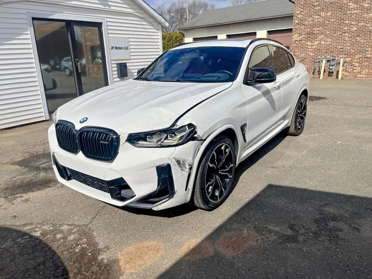 BMW X4 M - фото 1