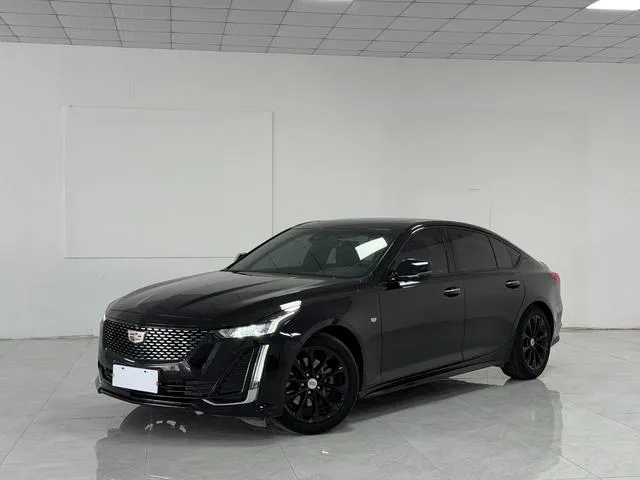 Cadillac CT5 - фото 1