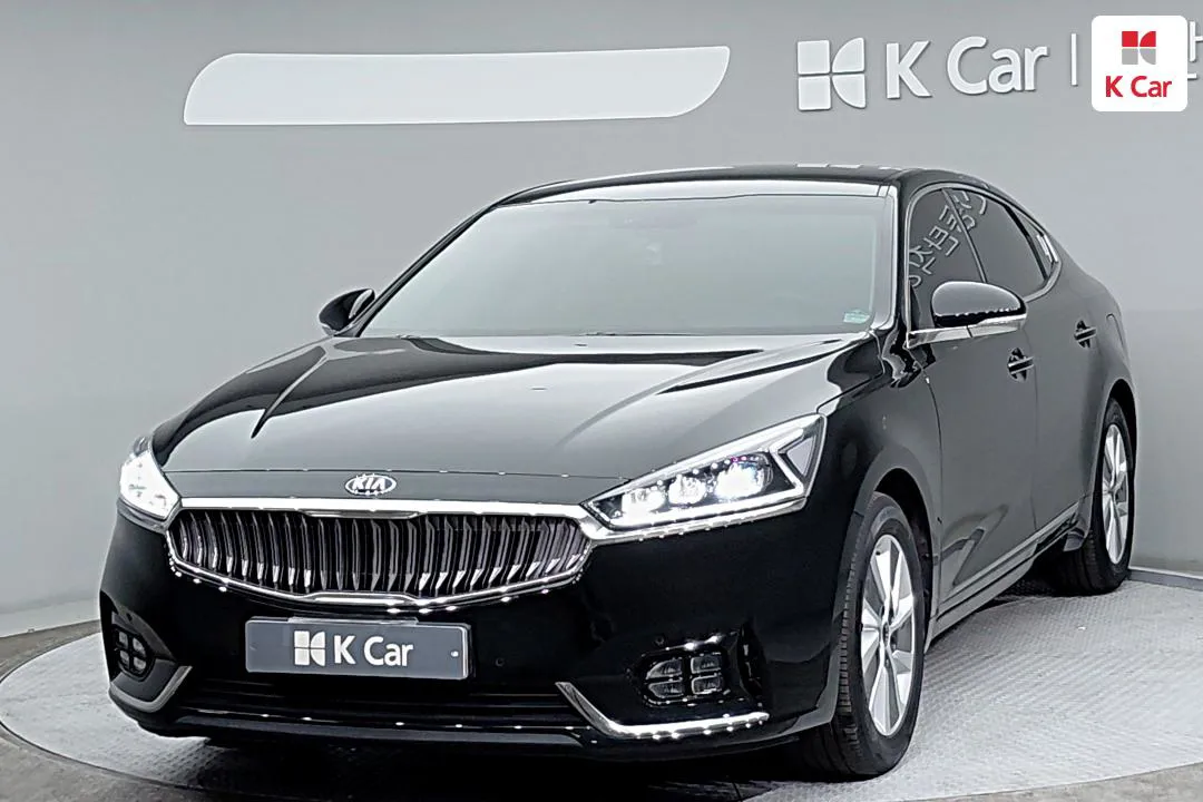Kia K7 - фото 1