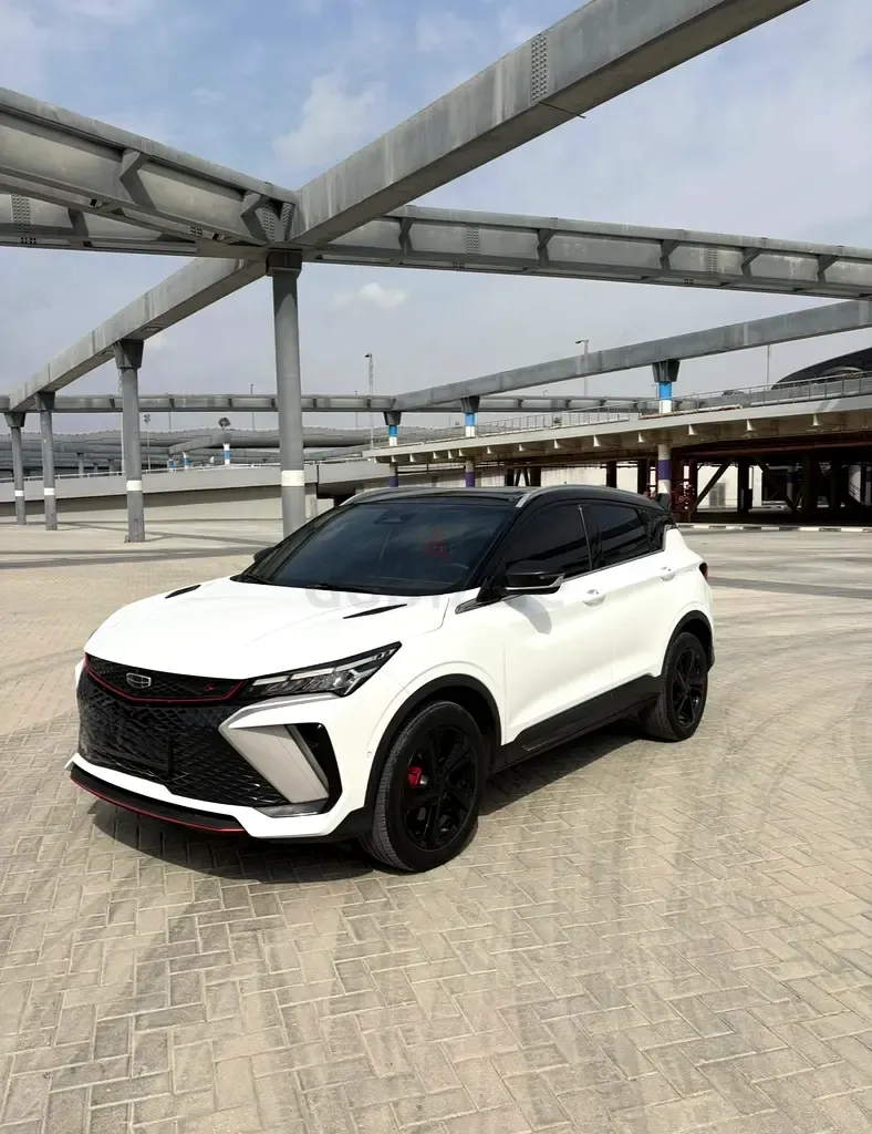 Geely Coolray - фото 1