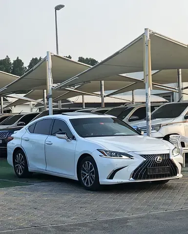 Lexus ES-Series - фото 1