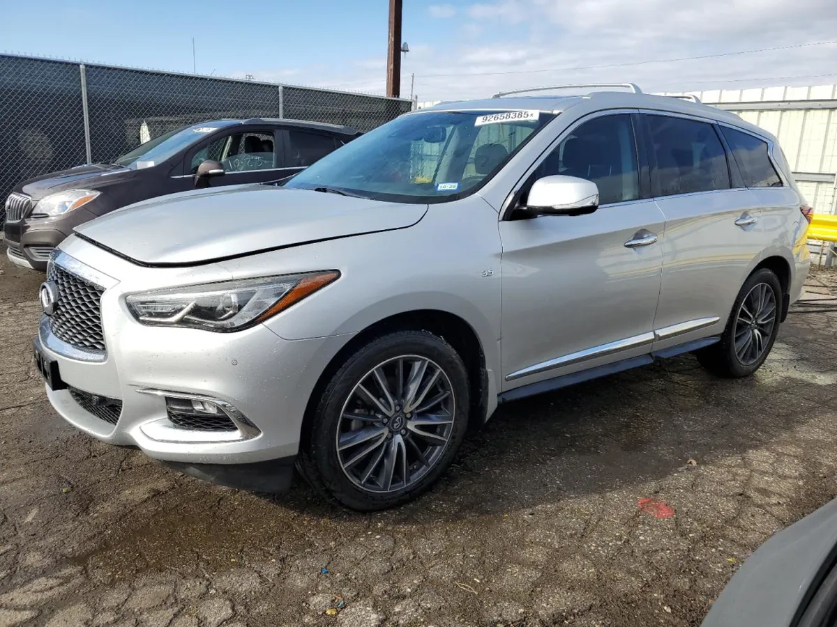 INFINITI QX60 - фото 1