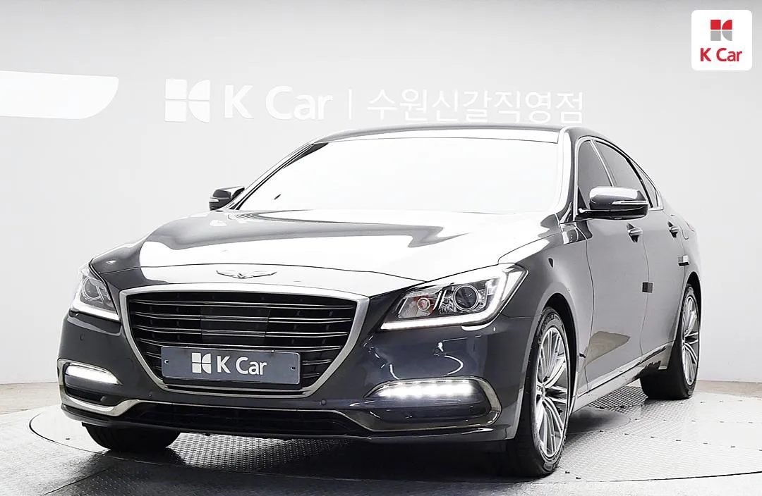 Genesis G80 - фото 1