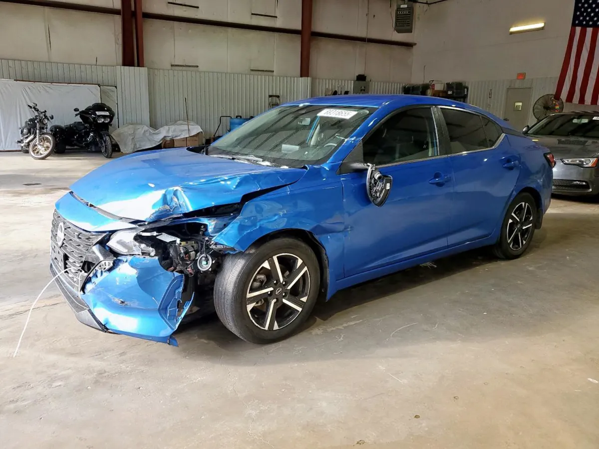 NISSAN SENTRA - фото 1