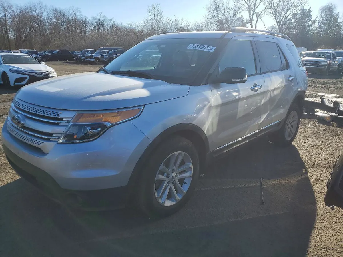 FORD EXPLORER - фото 1