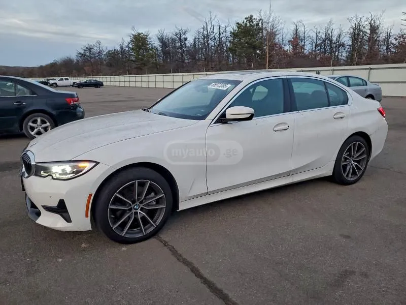 BMW 330 - фото 1