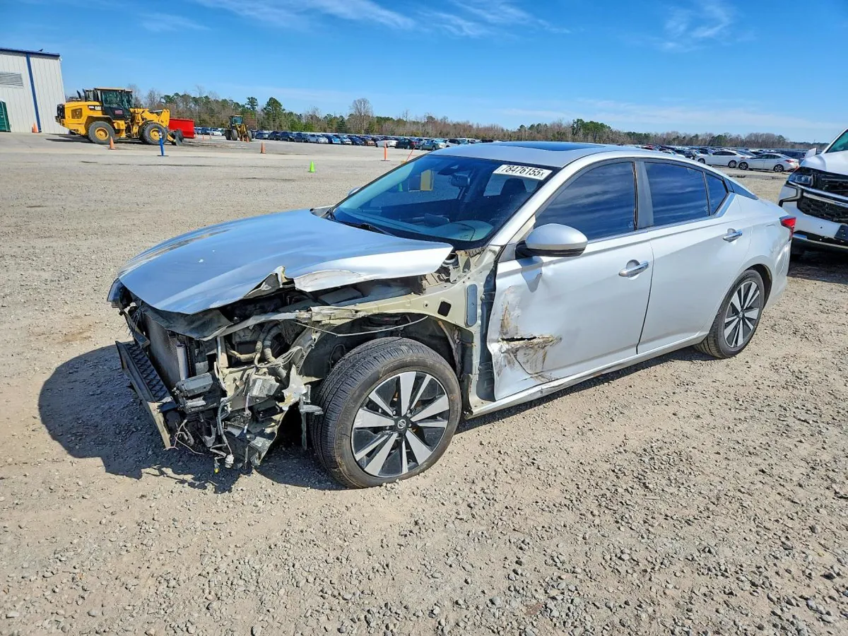 NISSAN ALTIMA SV - фото 1