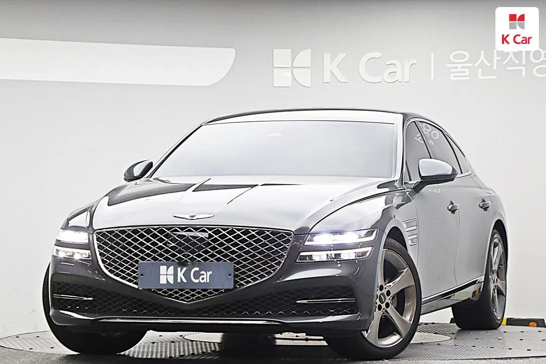 Genesis G80 - фото 1