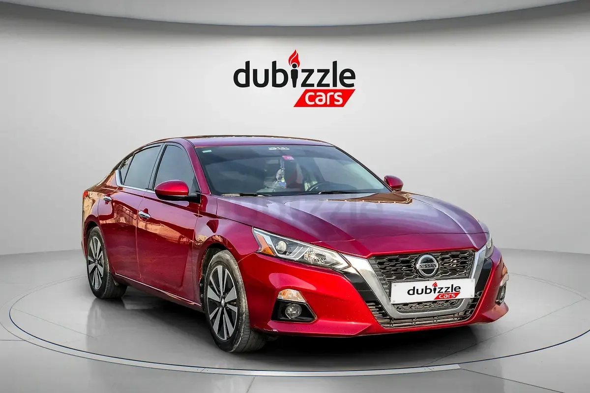 Nissan Altima - фото 1