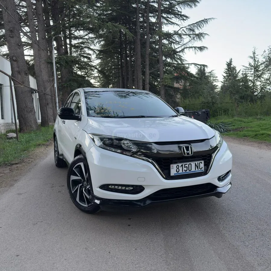 Honda Vezel - фото 1