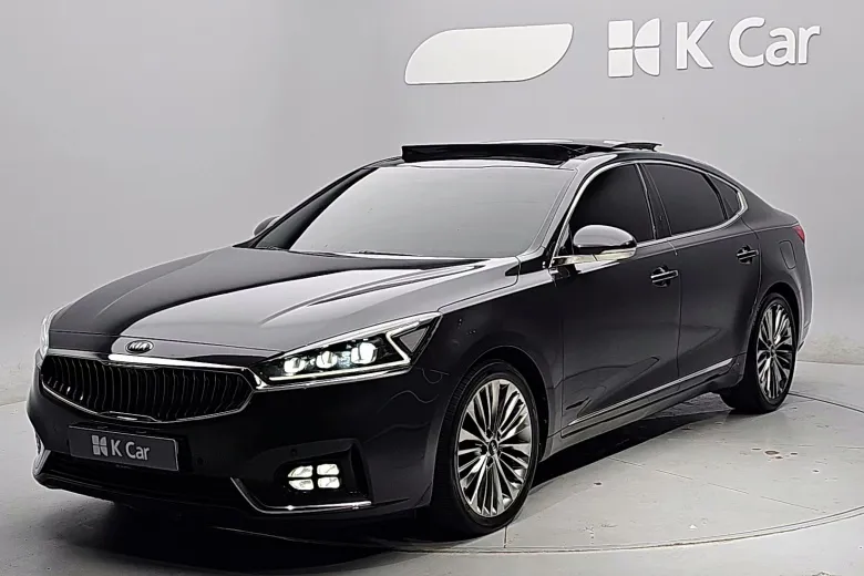 Kia K7 - фото 1