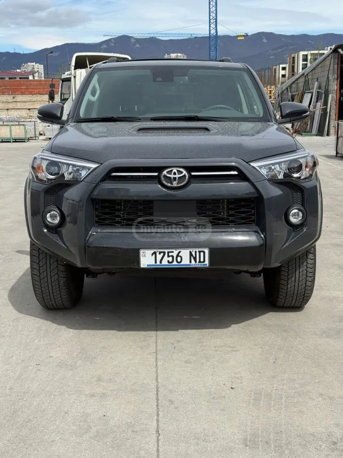 Toyota 4 Runner - фото 1