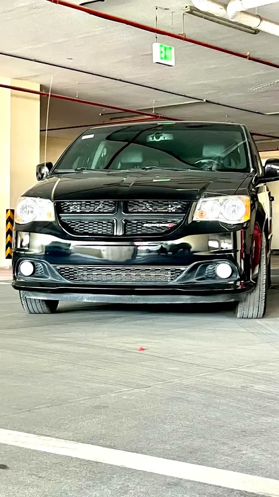 Dodge Caravan - фото 1