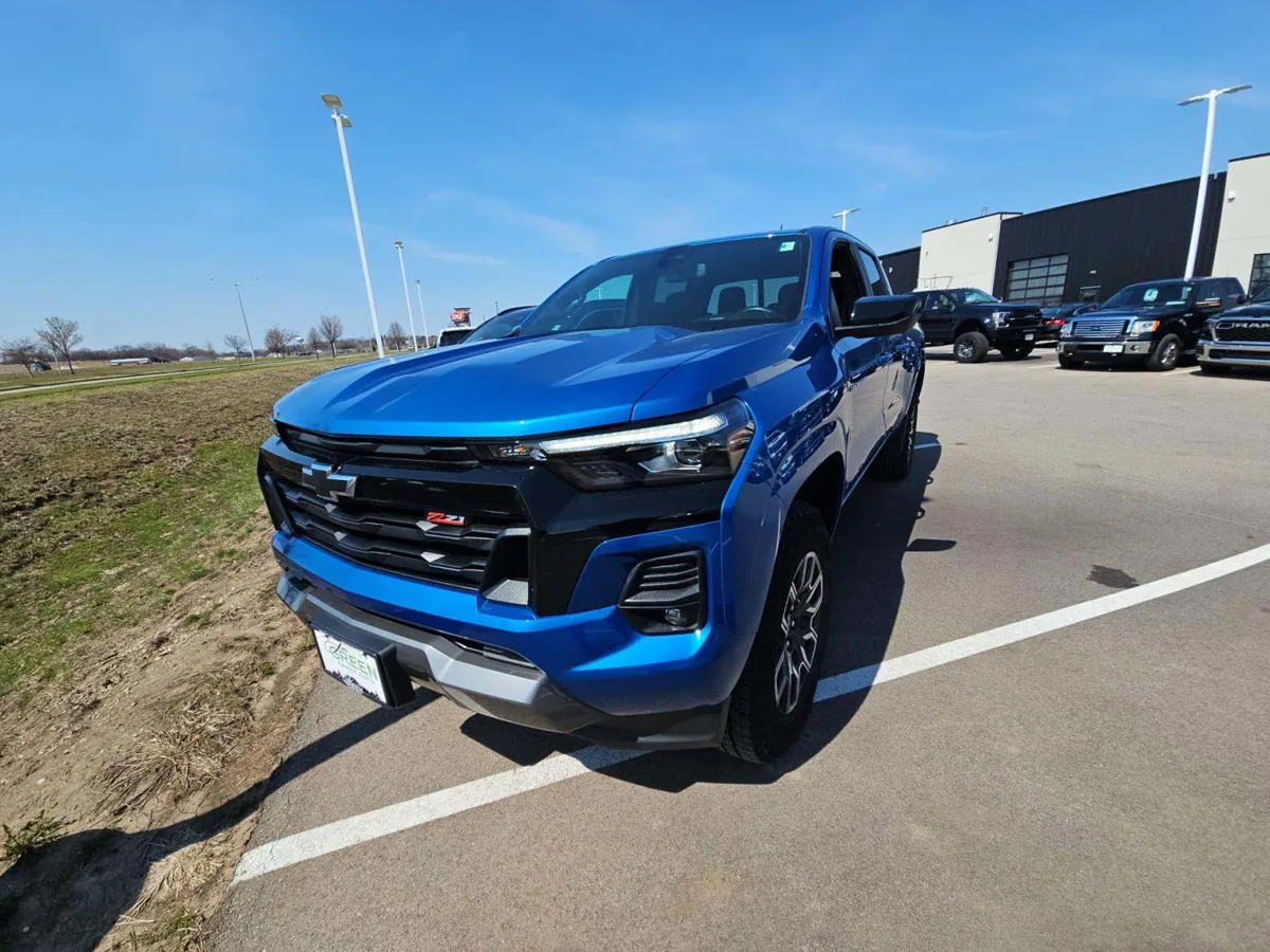 Chevrolet Colorado Z71 - фото 1