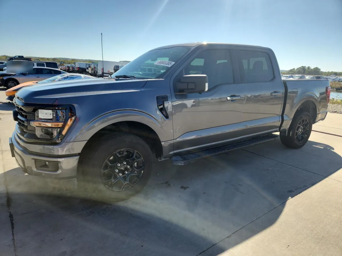 FORD F150 - фото 1