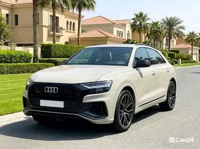 Audi Q8 - фото 1