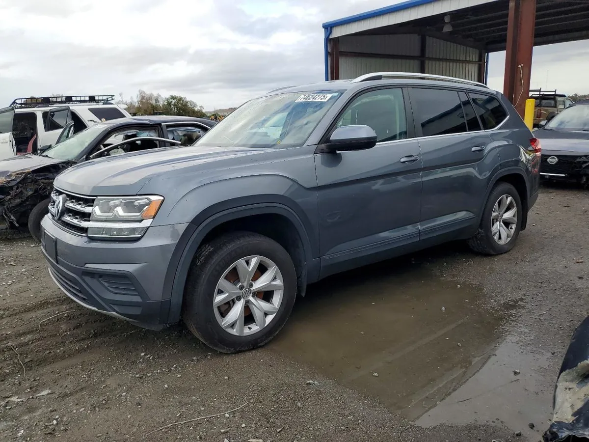 VOLKSWAGEN - фото 1