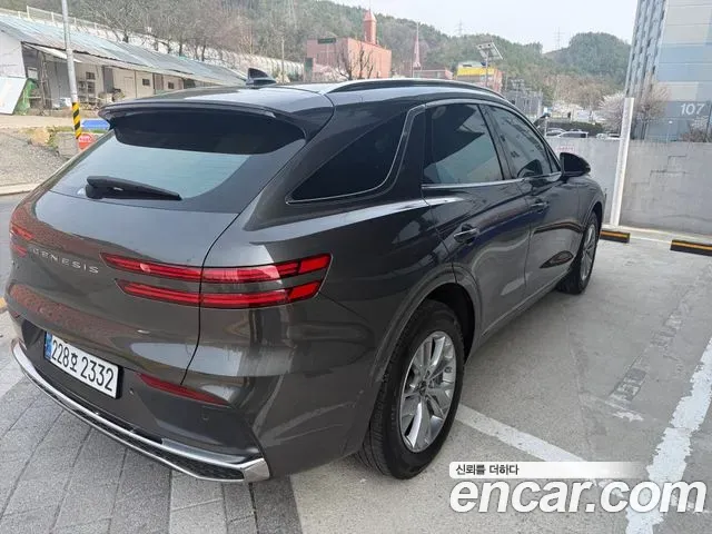 Genesis GV70 - фото 1