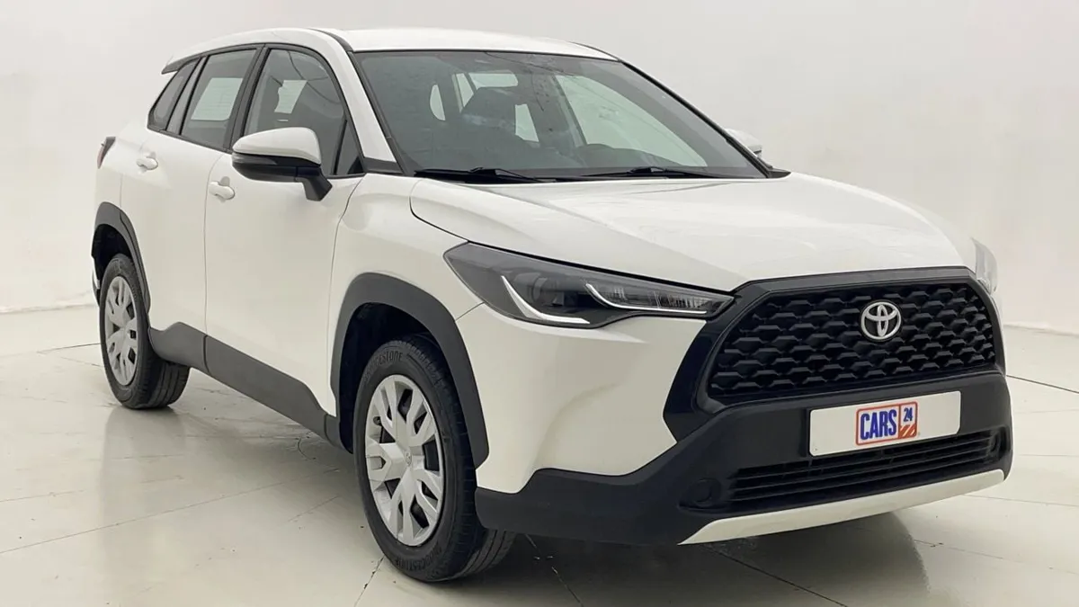 Toyota Corolla Cross - фото 1