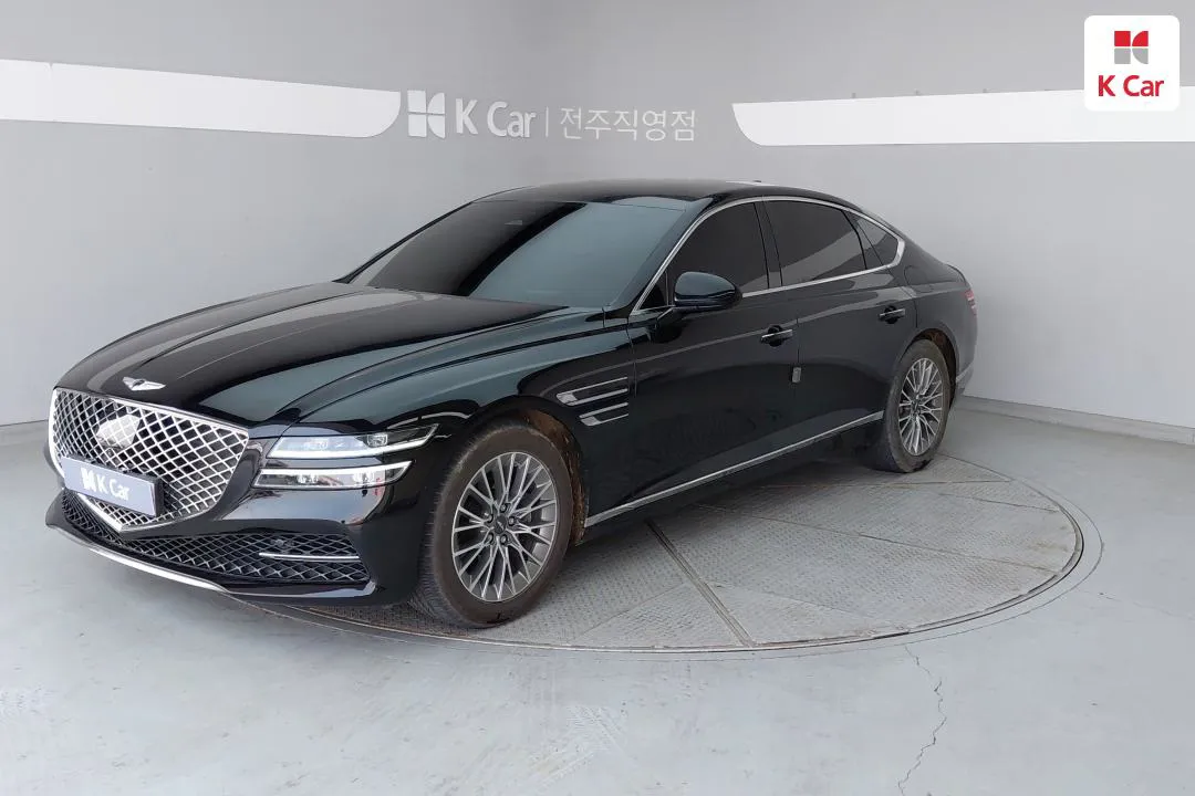 Genesis G80 - фото 1