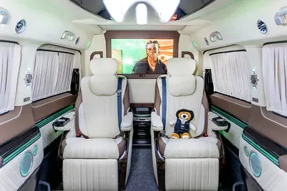 Mercedes-Benz V-Class - фото 1