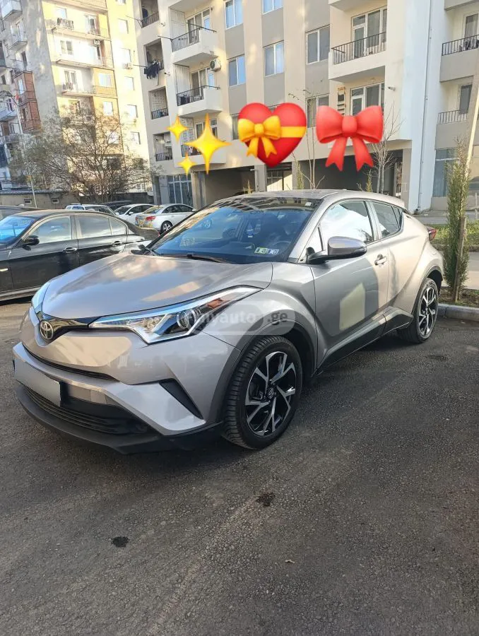 Toyota CHR - фото 1