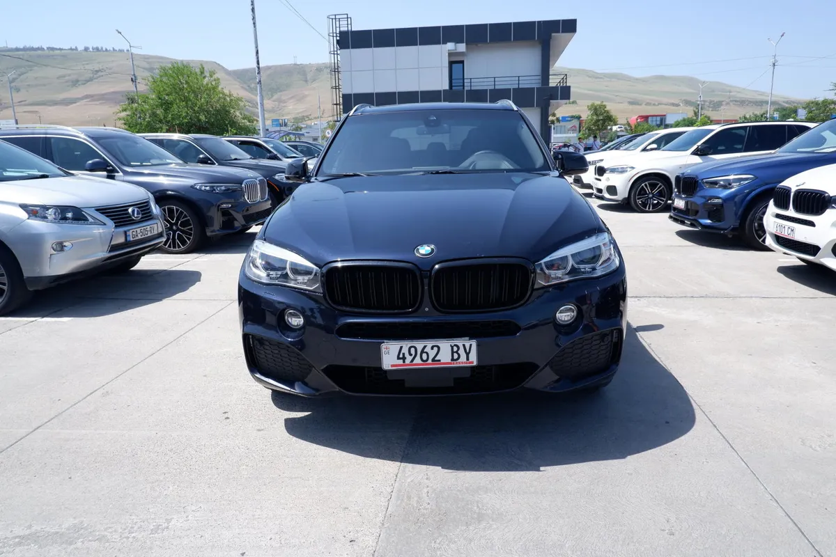 BMW X5 M - фото 1