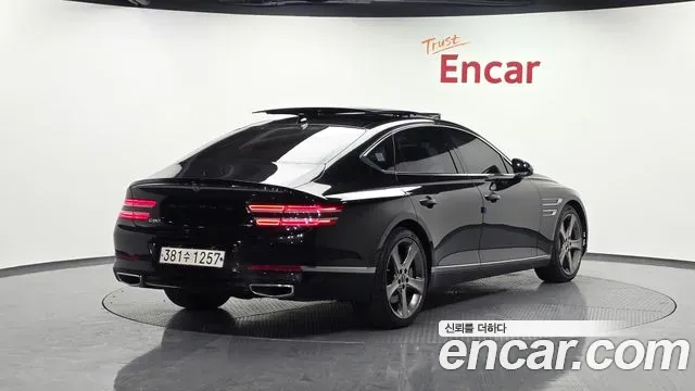 Genesis G80 - фото 1