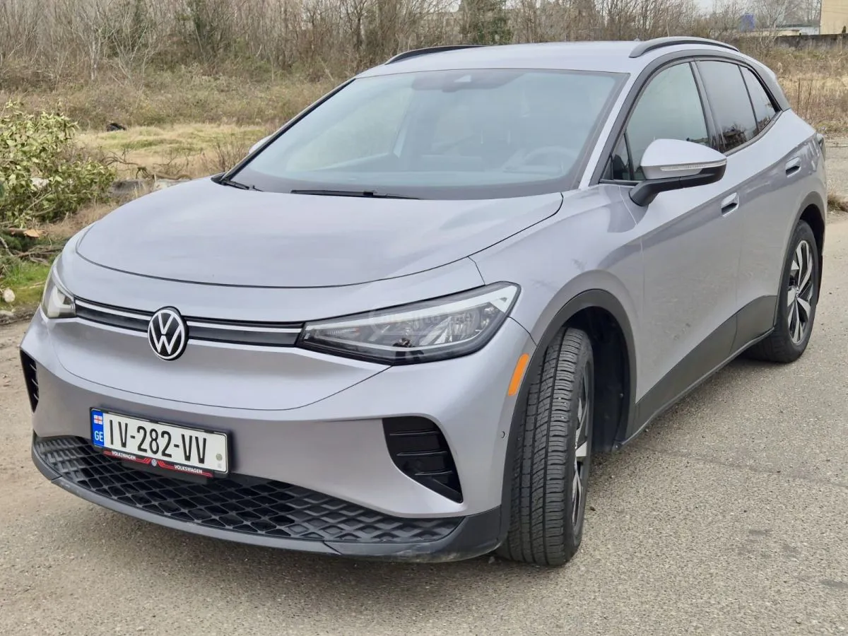 Volkswagen ID 4 - фото 1