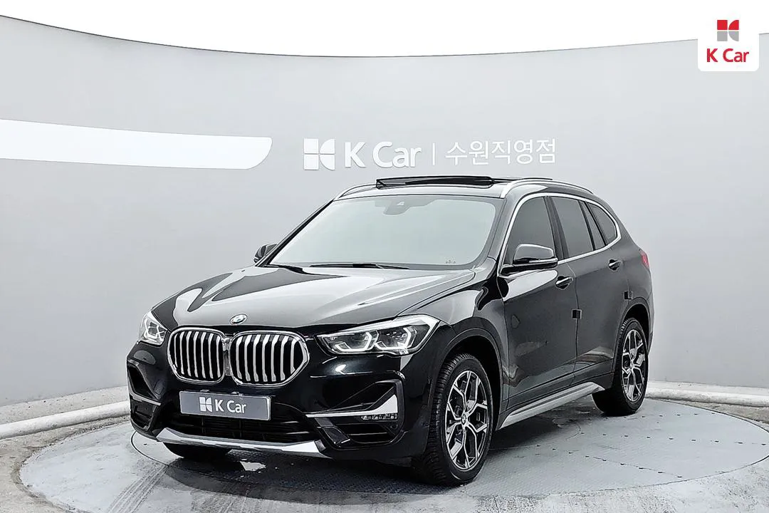 BMW X1 - фото 1