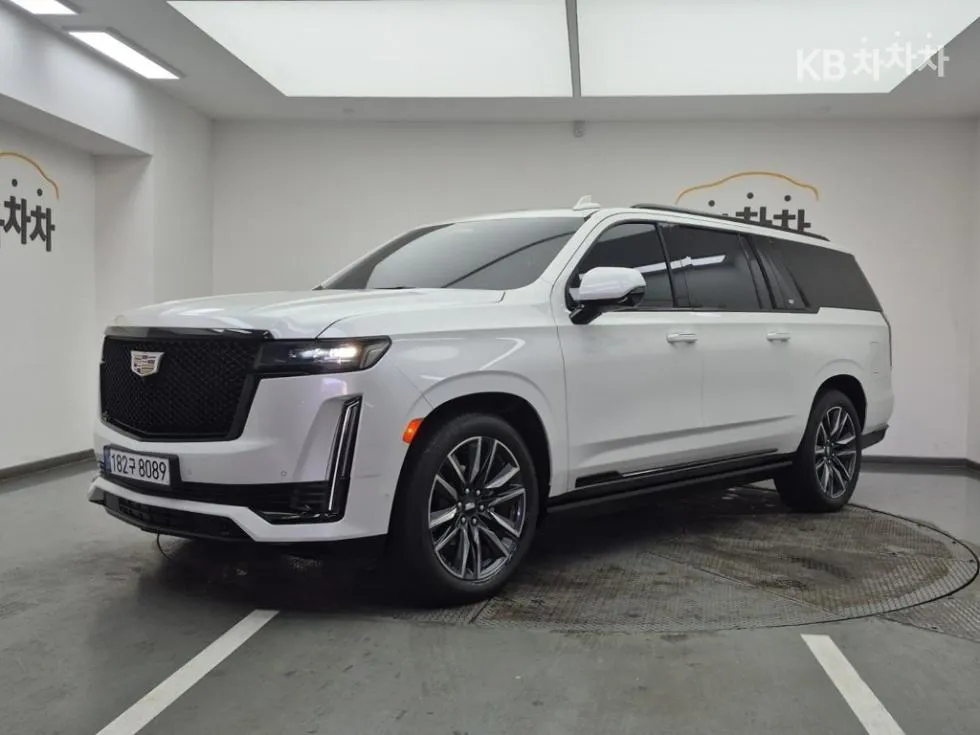 Cadillac ESCALADE(5세대) 6.2 V8 ESV Sport Platinum - фото 1