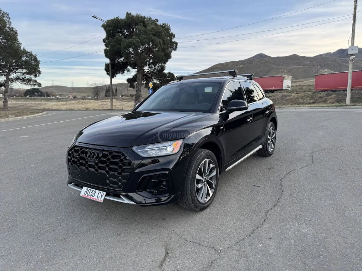 Audi Q5 - фото 1