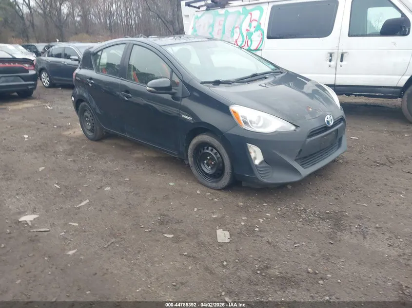 TOYOTA PRIUS C TWO - фото 1