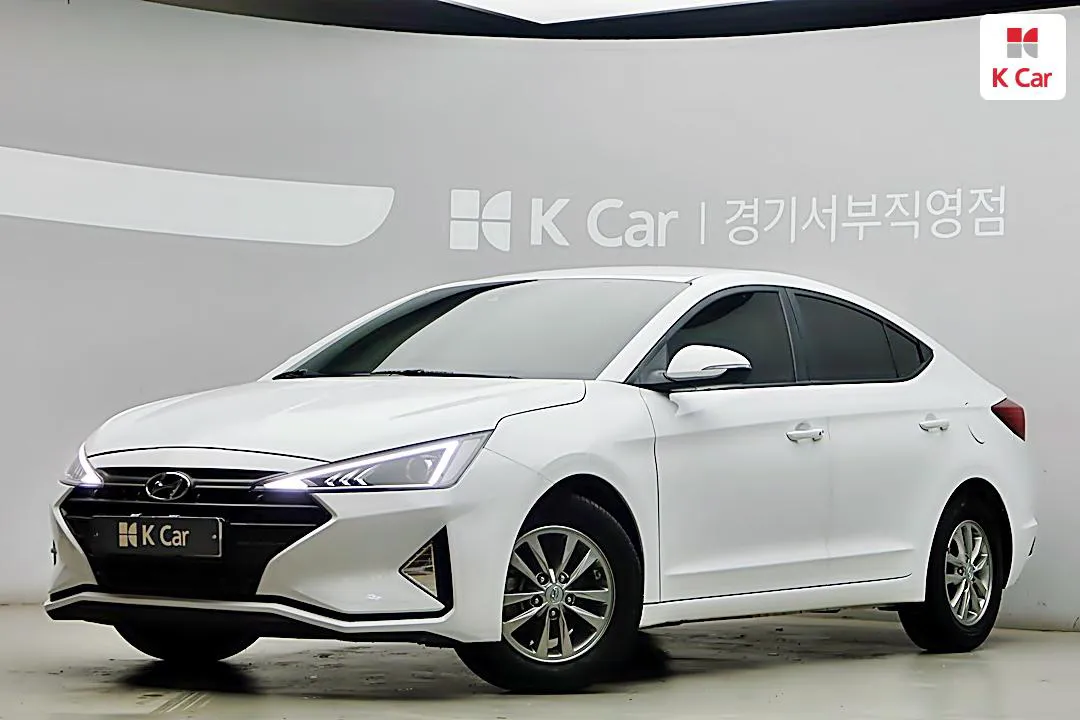 Hyundai 아반떼 - фото 1