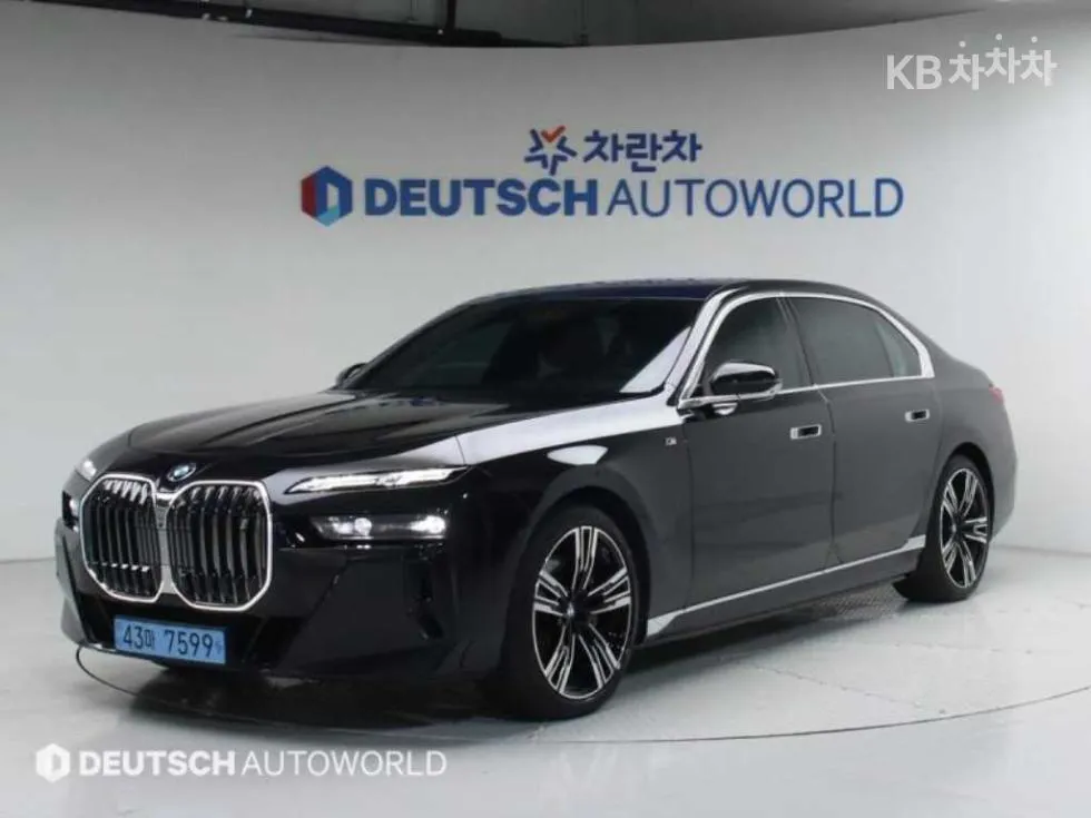BMW i7 xDrive 60 M Sport Executive - фото 1