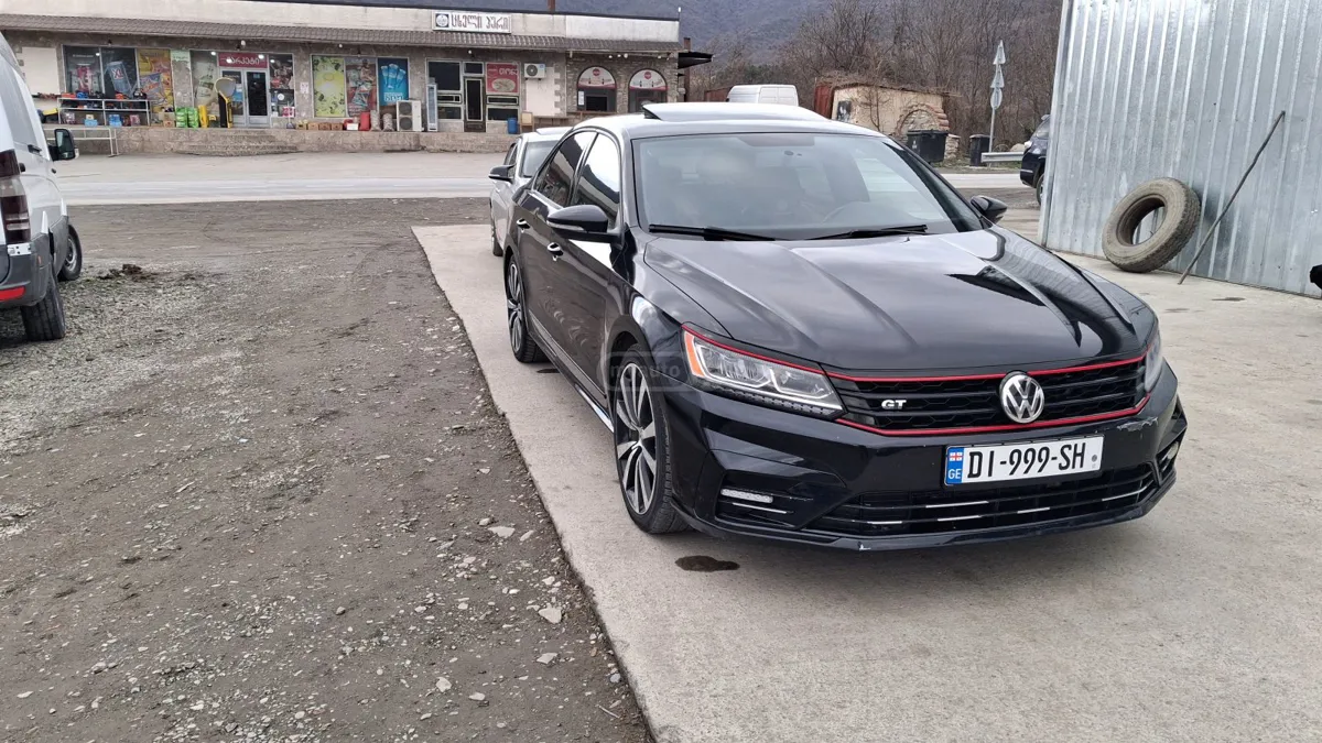 Volkswagen Passat - фото 1