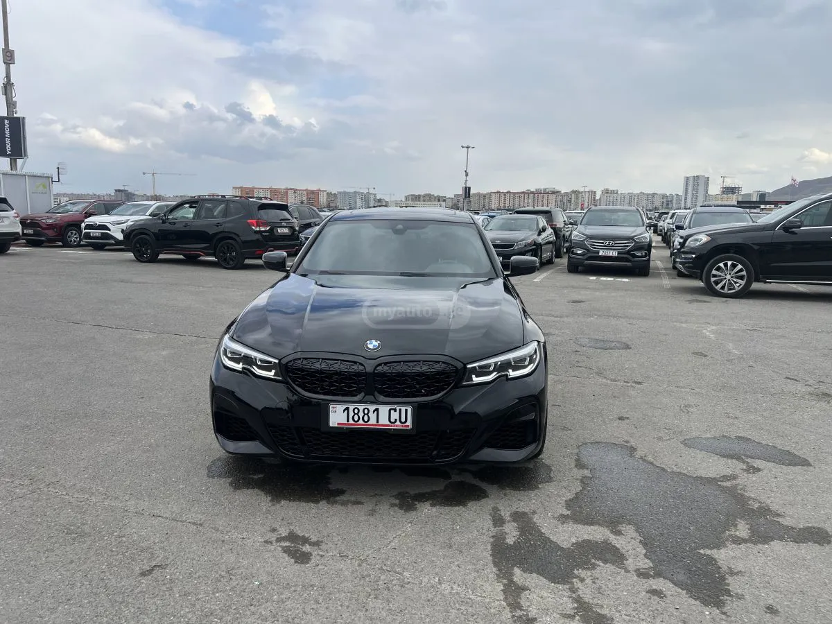 BMW 330 - фото 1