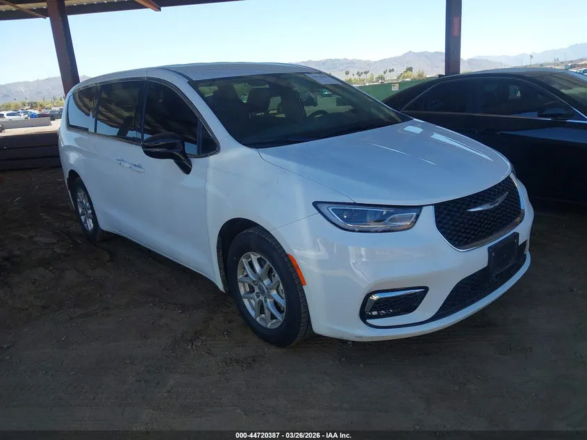 CHRYSLER PACIFICA TOURING L - фото 1