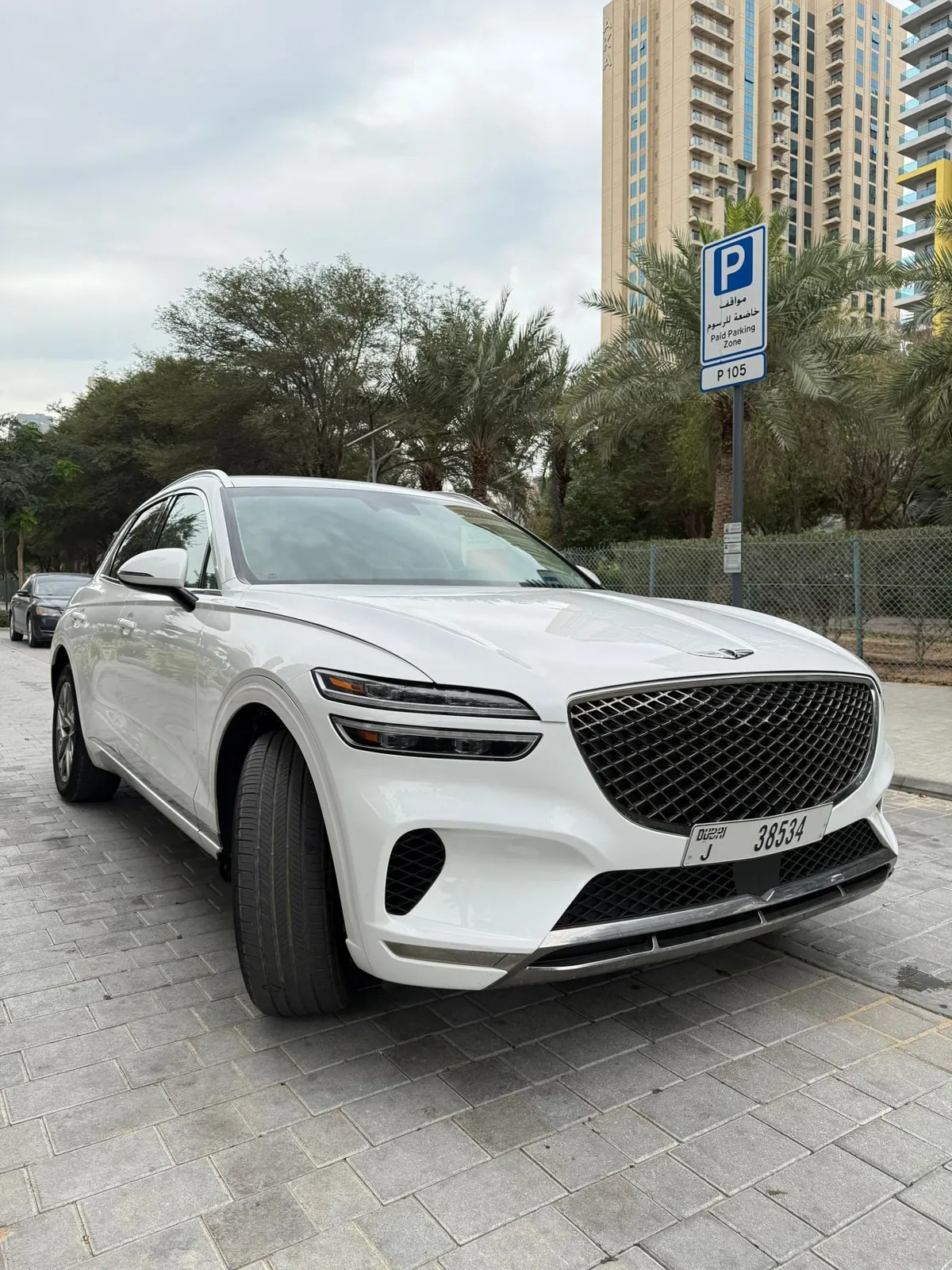 Genesis GV70 - фото 1