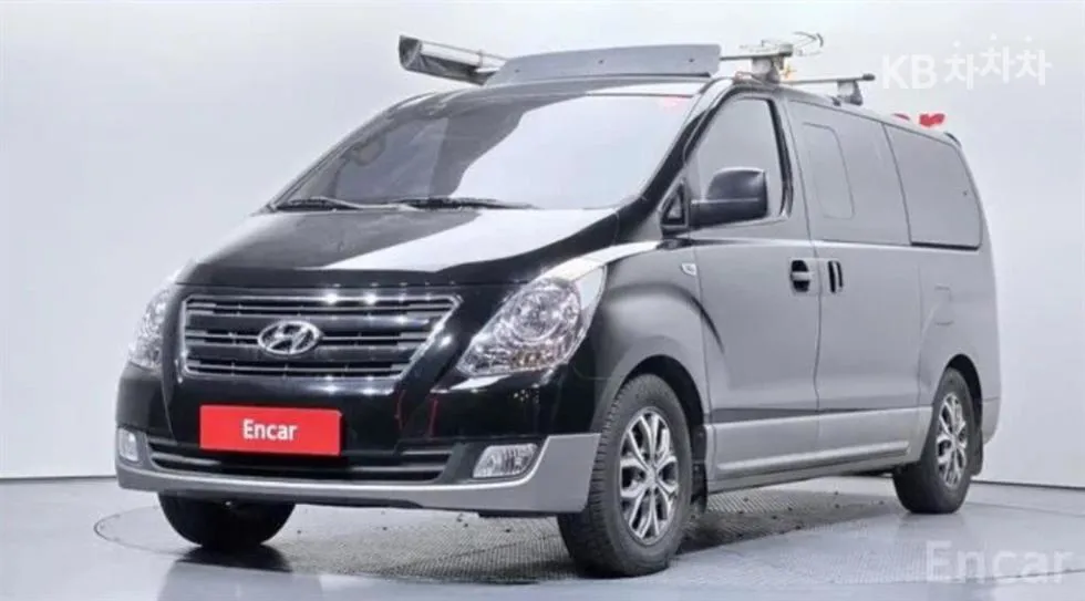 Hyundai 그랜드스타렉스 캠핑카 - фото 1