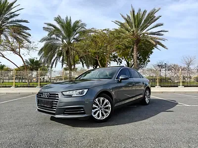 Audi A4 - фото 1