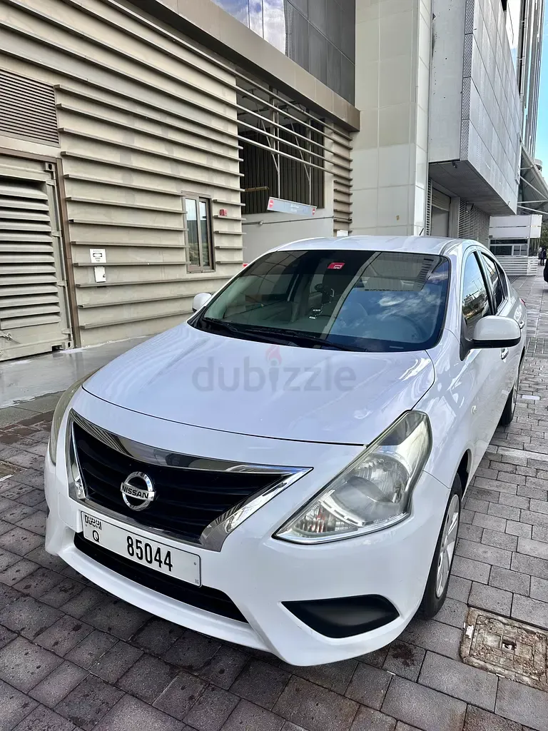 Nissan Sunny - фото 1