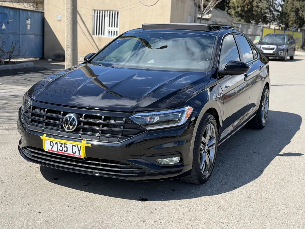 Volkswagen Jetta - фото 1