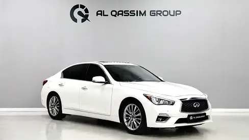 Infiniti Q50 - фото 1