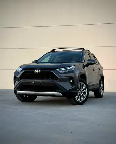 Toyota Rav 4 - фото 1