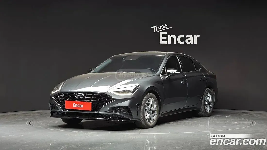 Hyundai Sonata - фото 1